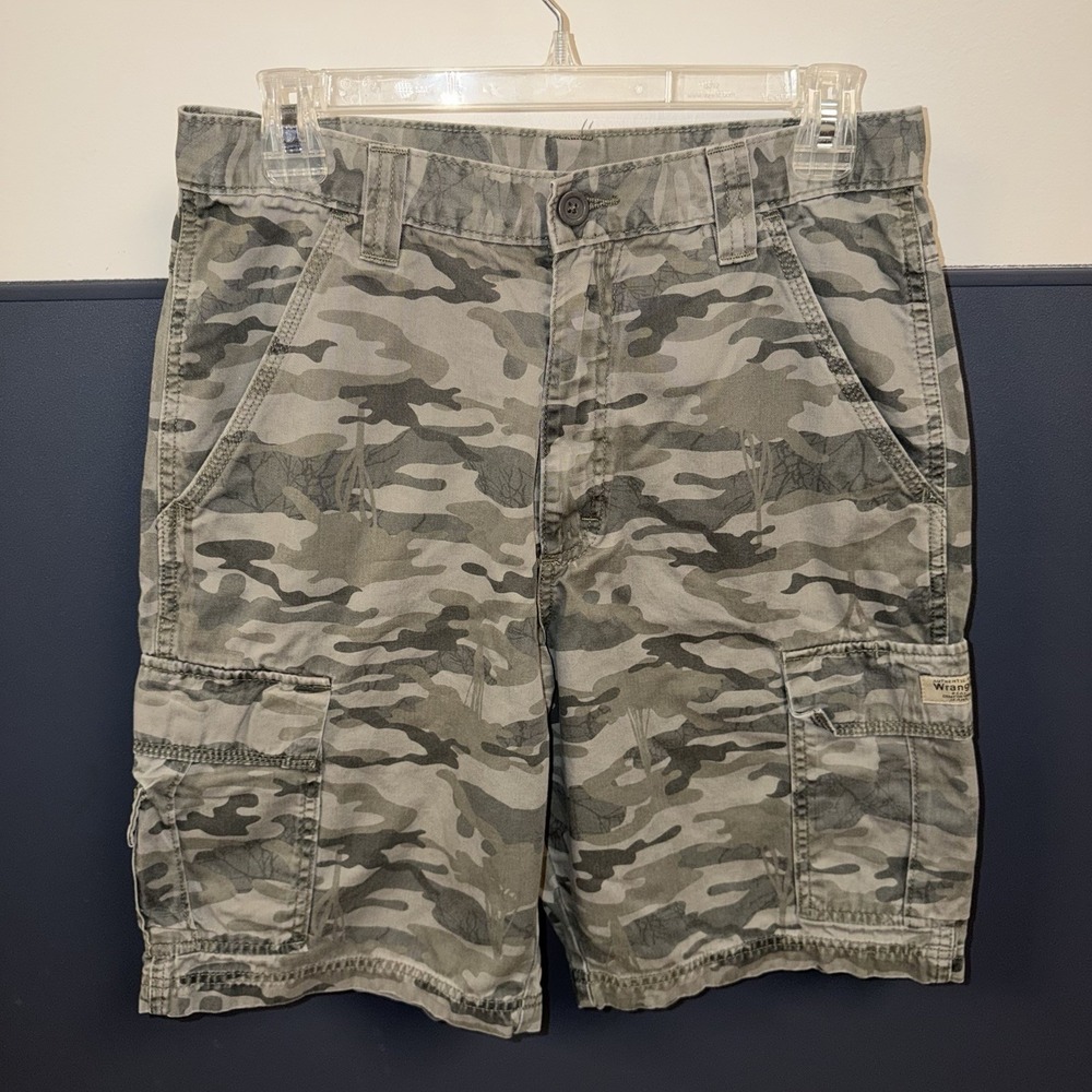 Wrangler Shorts Mens Camo Hiking Outdoors Fishing Sporty Size 30 Utility Y2K